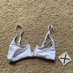 BoutineLA Venice White V-Cut Top